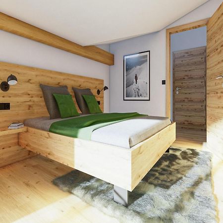 Bergzeit Flat Saalbach Directly On The Ski Piste Exterior foto
